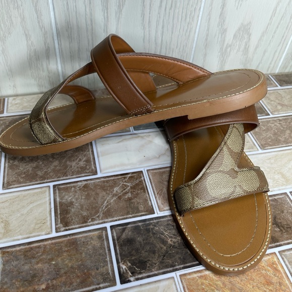 COACH Harlan Beige/Khaki Sandals Preowned Size 7 - Picture 3 of 16